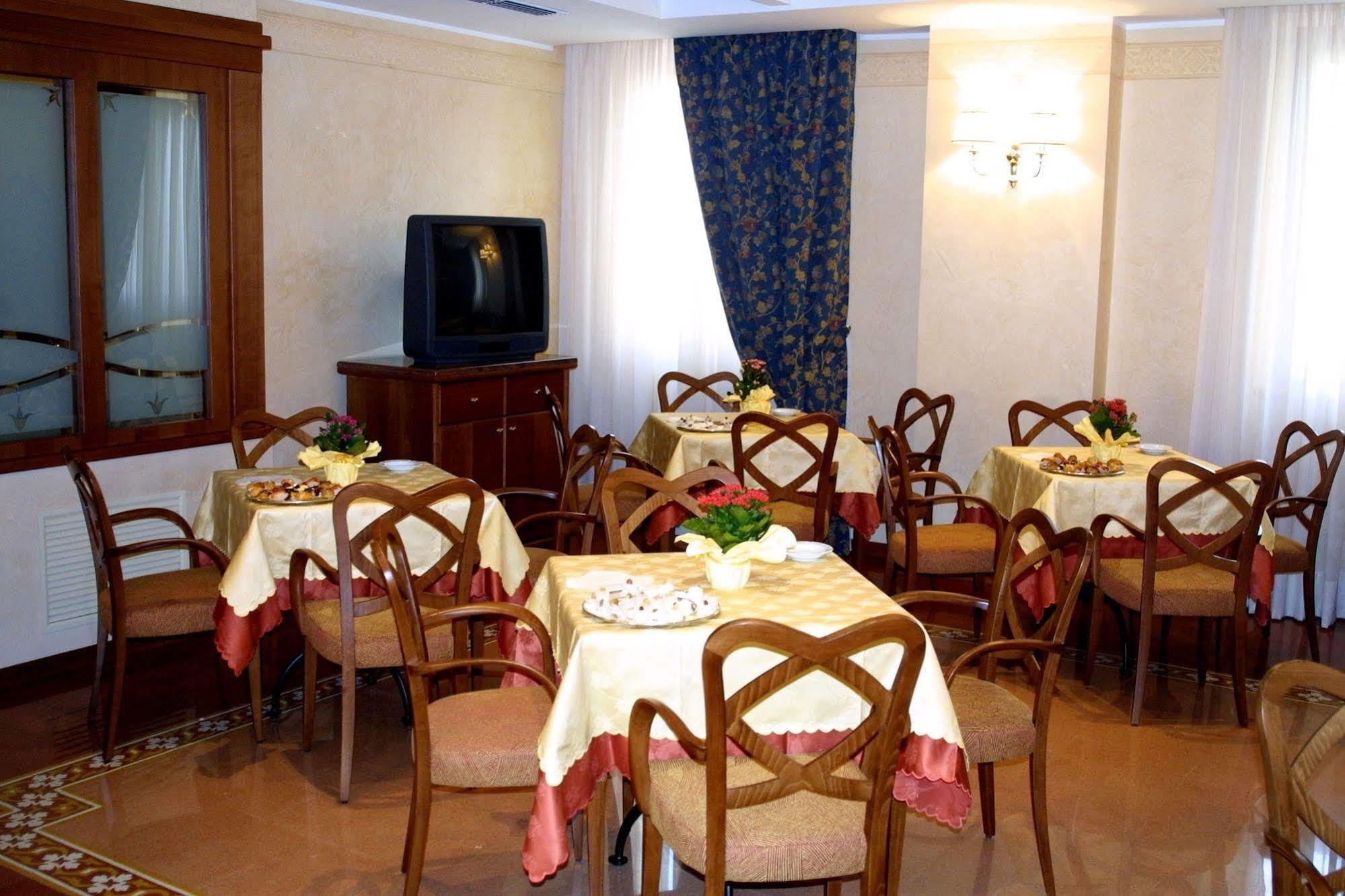 Hotel Antico Masetto Lamporecchio Restaurang bild